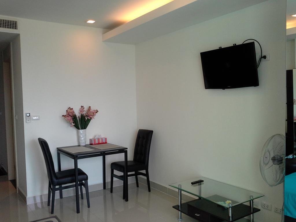 Cosy Beach View Apartments Pattaya Eksteriør bilde